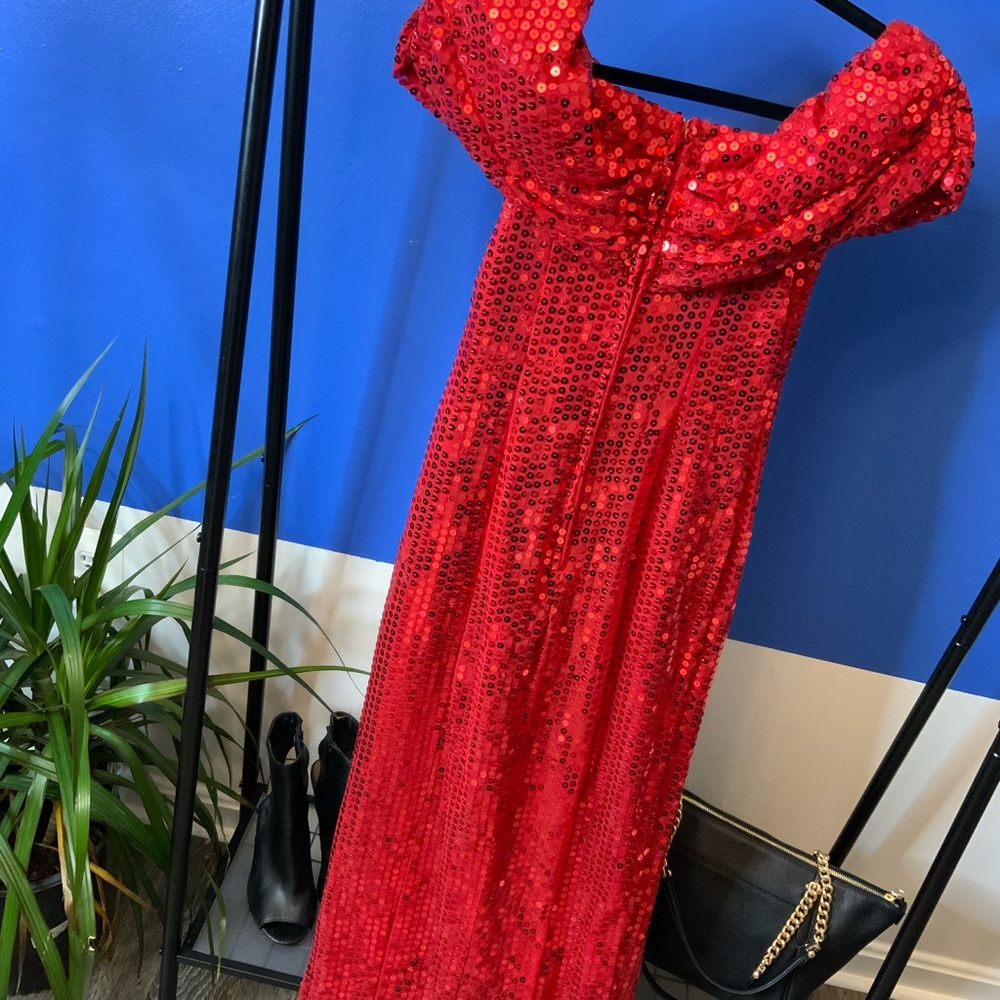 Jessica Rabbit Style Gown - Picture 4 of 5